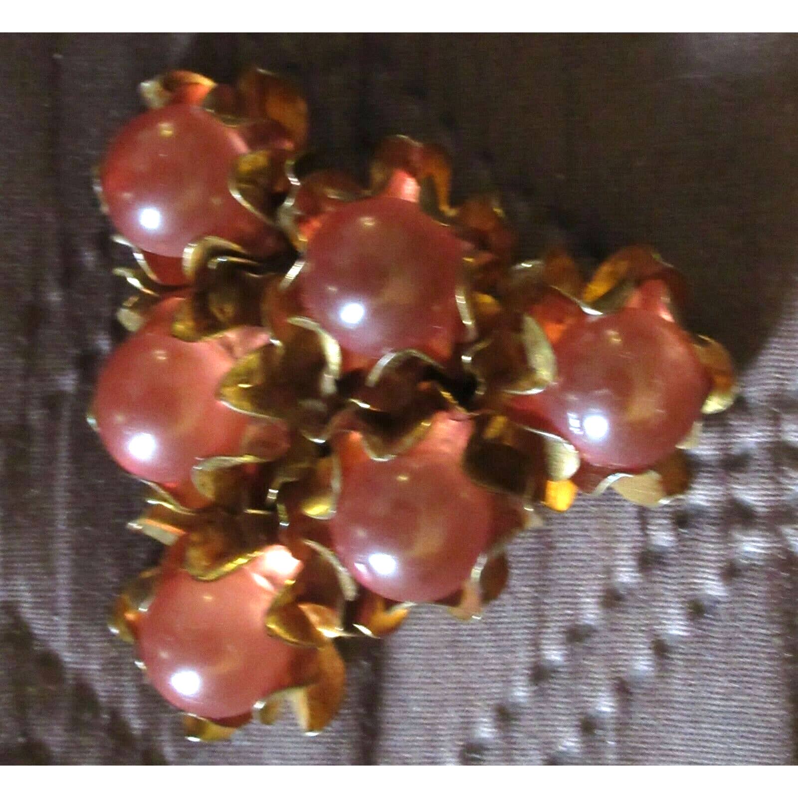 Vintage Bakelite Grape Cluster Dress Fur Clip