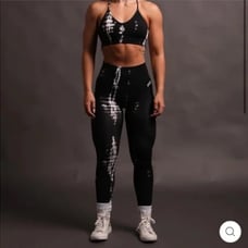 ISO darc sport everson black/white serpent leggings size small