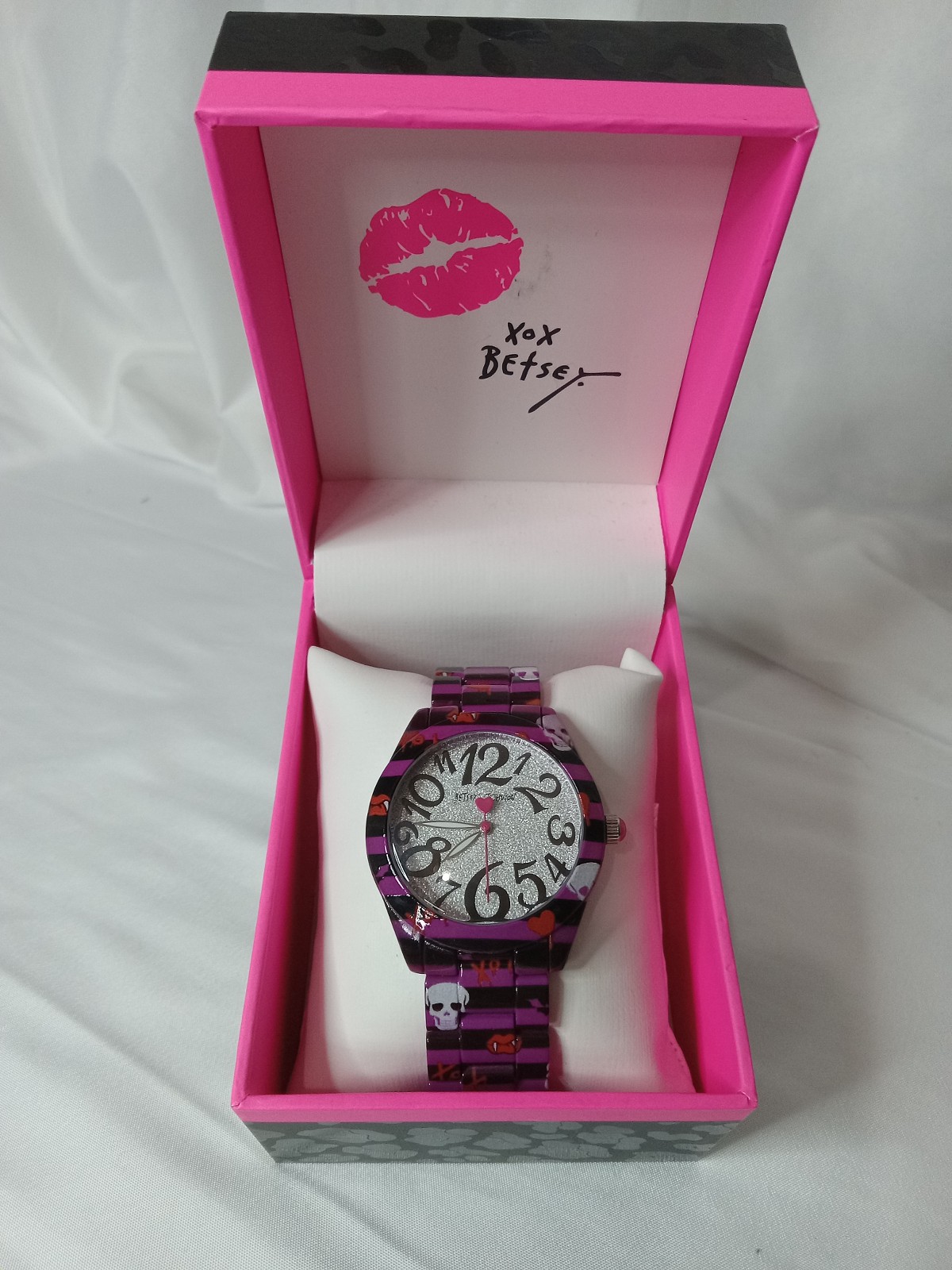 Betsey johnson holloween skull watch