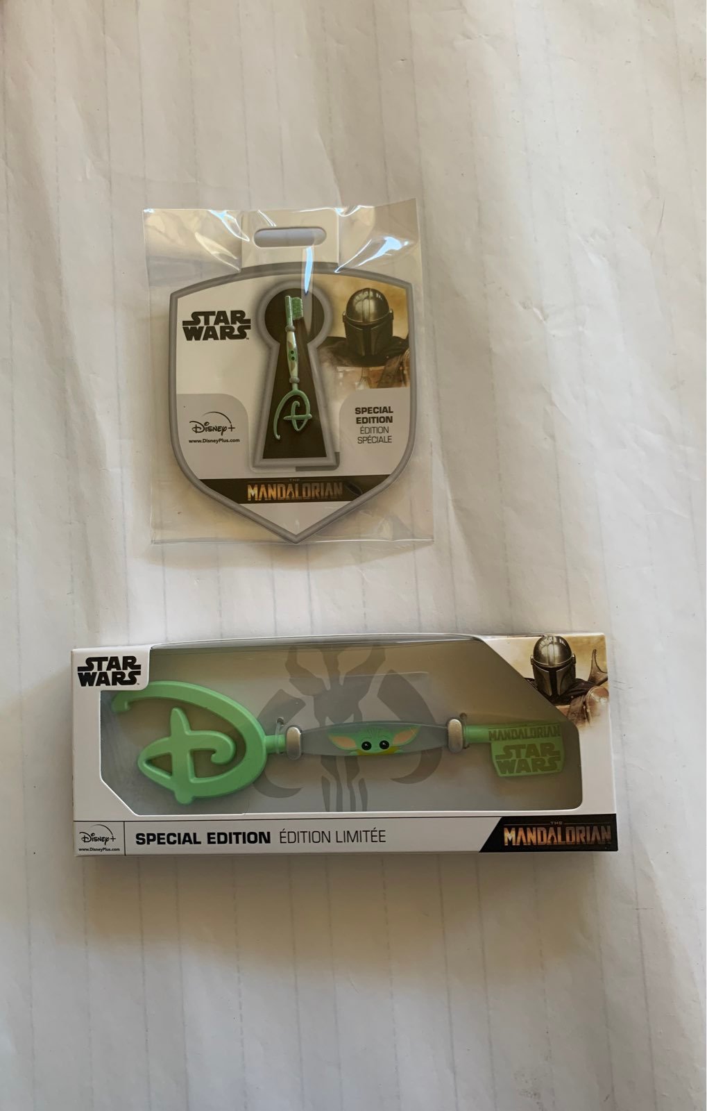 Disney Key and Pin set Star Wars The Chi