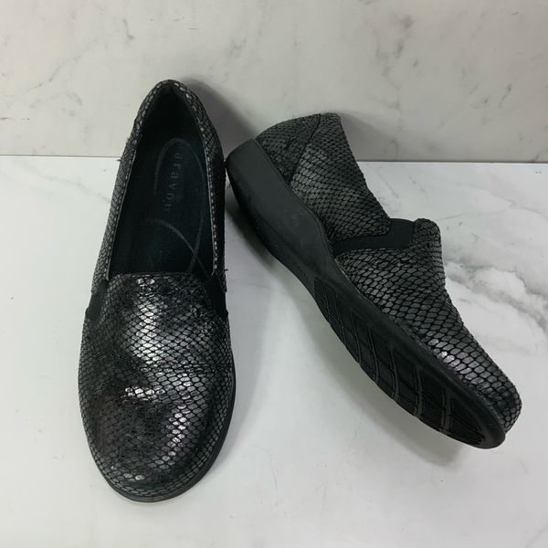 ARAVON black shops leather slip on shoes