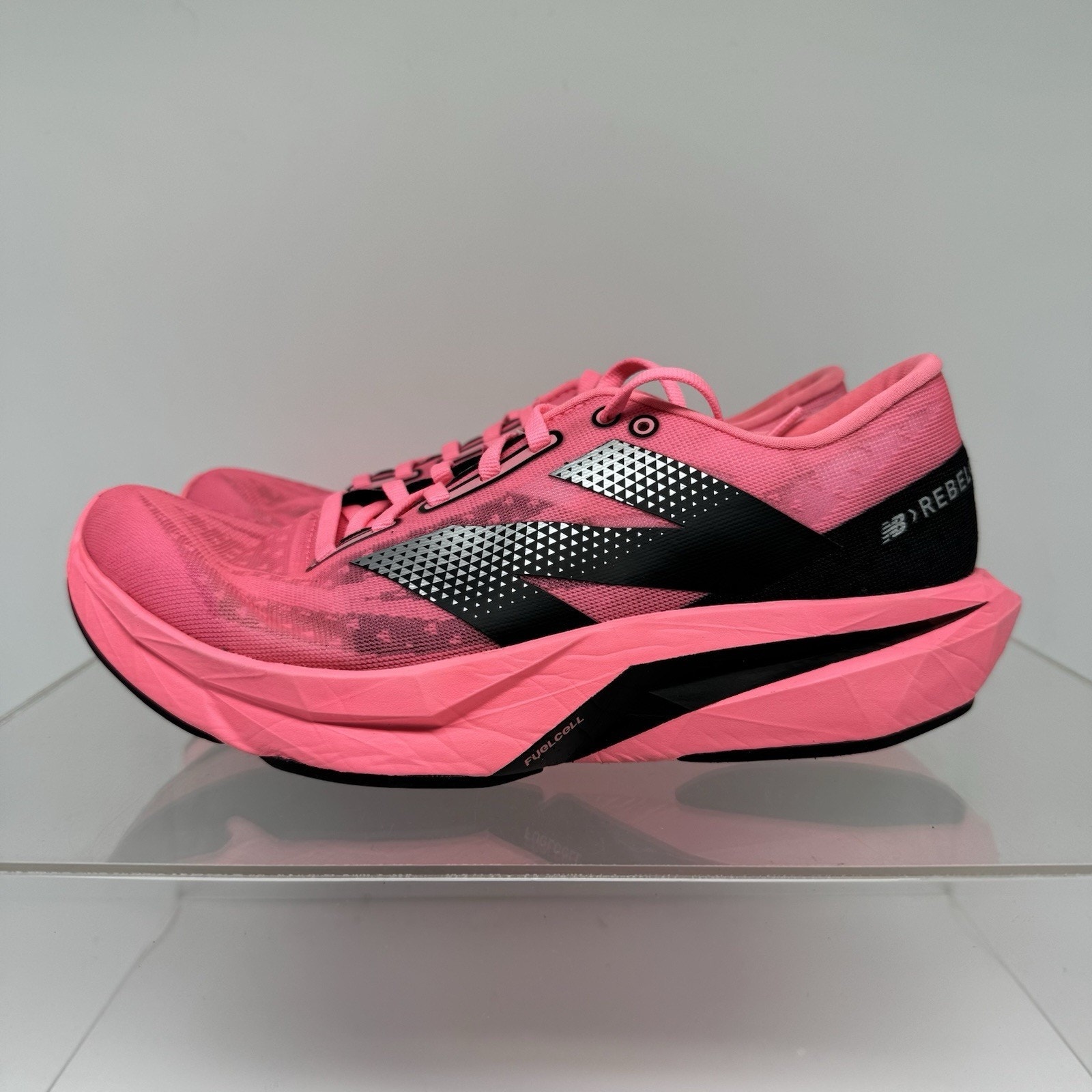 New Balance Fuelcell Rebel V4 Ultra Pink WFCXCU4 Running Shoes Women’s Size 8