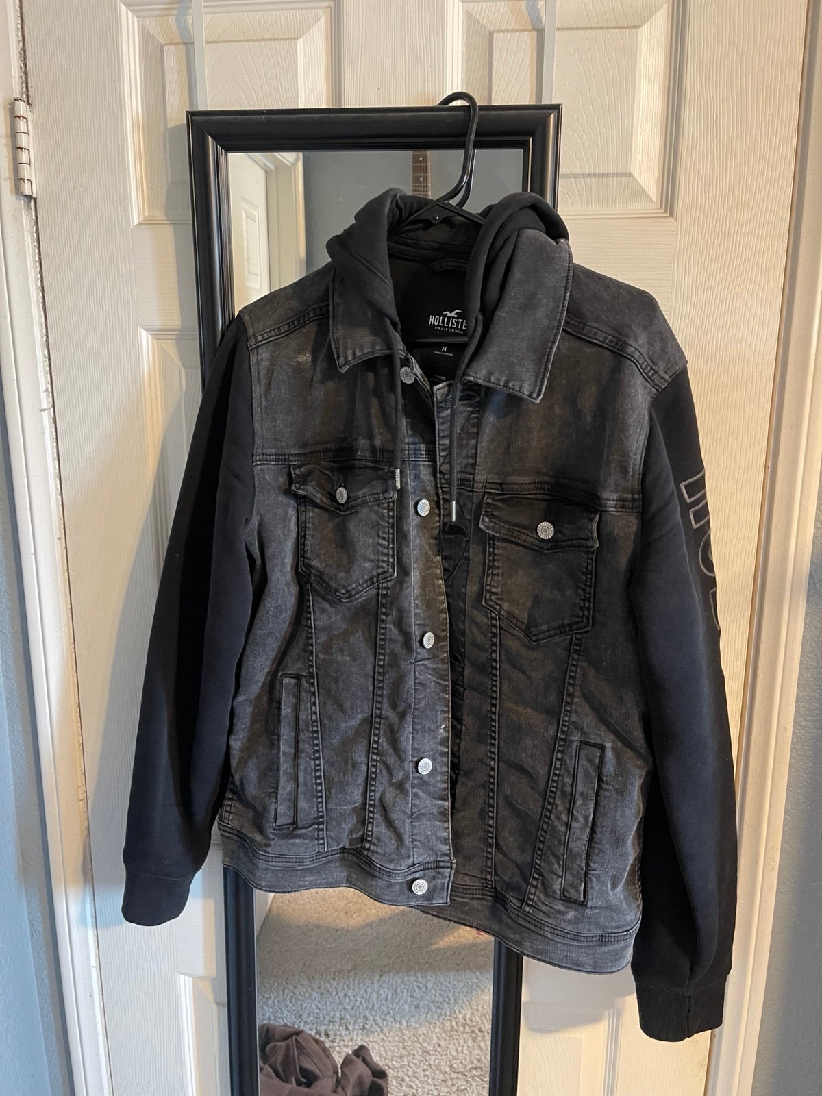 Hollister men’s denim jacket
