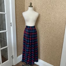 VTG 80s Retro Blue and Red Plaid Pleated Midi Maxi Skirt Brand is Edward Newmar