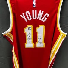Trae Young autographed Nike Jersey Atlanta Hawks auto card