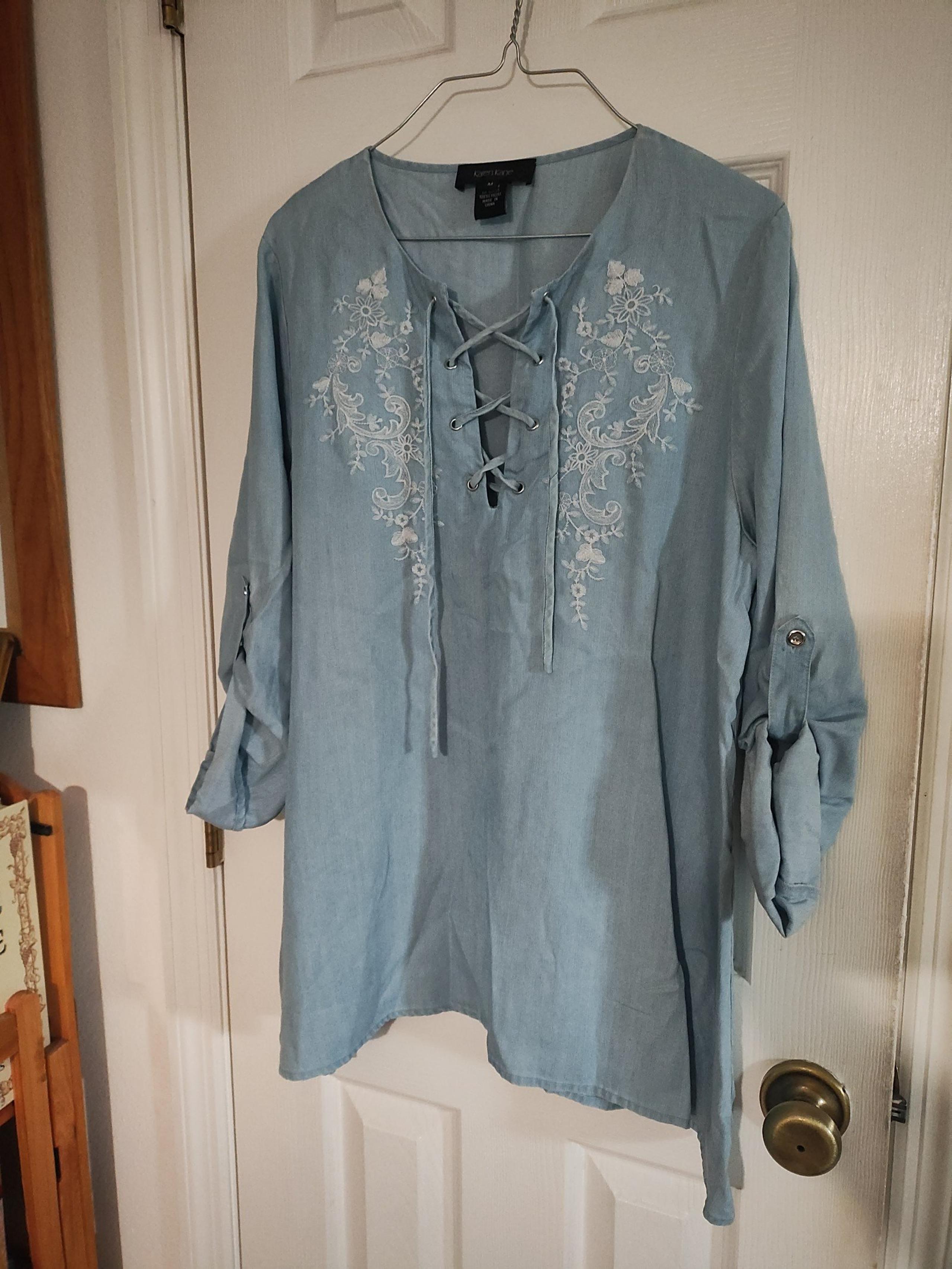 Karen Kane blouse size M/L