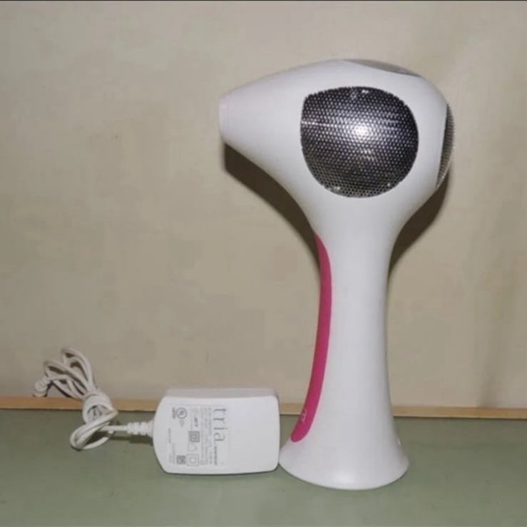 Tria Beauty Laser Hair Removal Device LHR 4.0 &amp; Charger Pink - Face