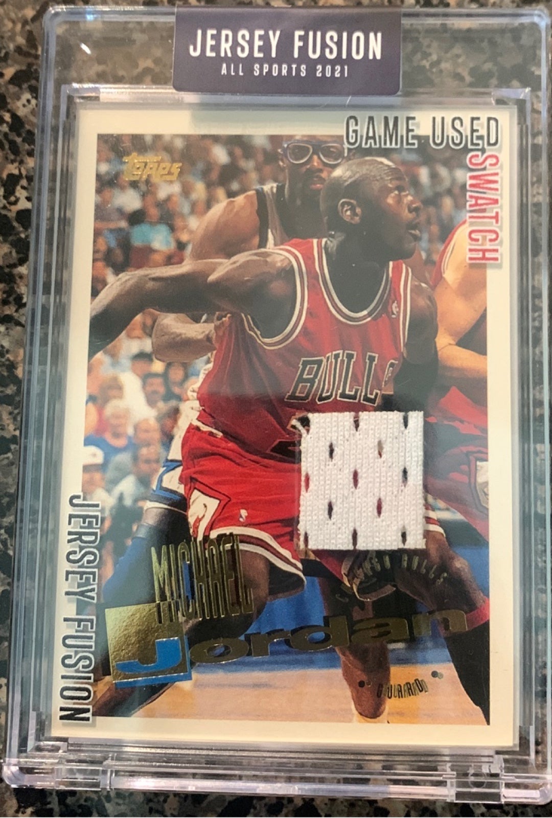 Jersey Fusion Michael Jordan game used swatch