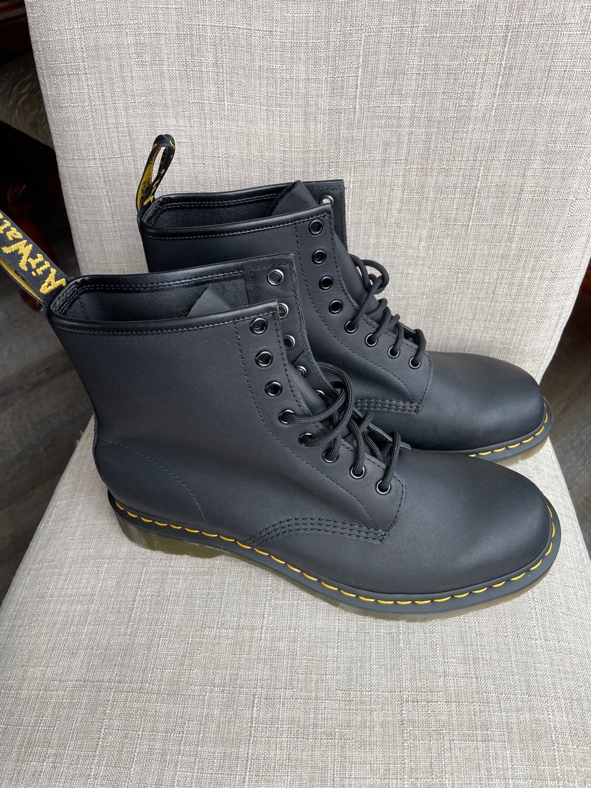 Dr martens boots black