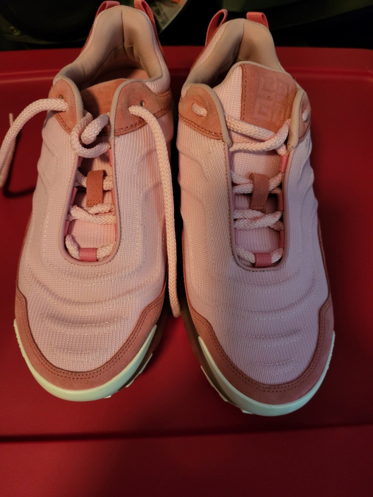 New Givenchy Sneaker size 40