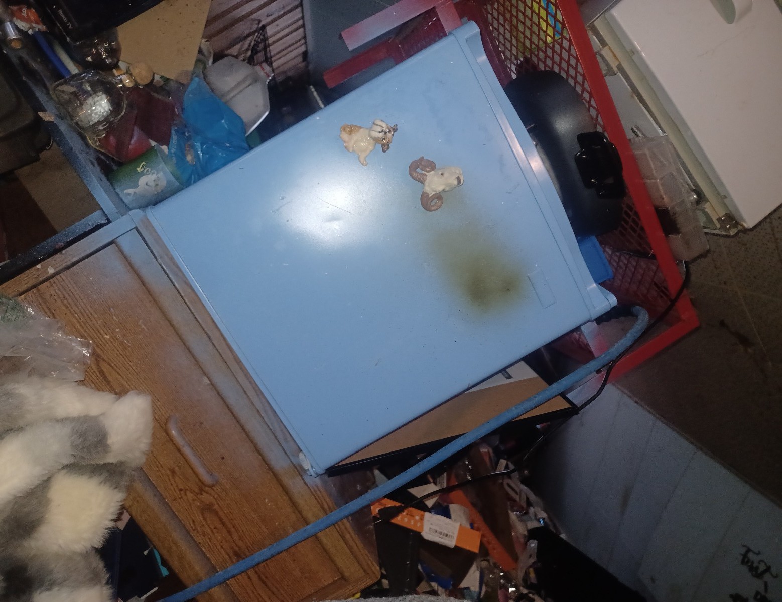Mini fridge