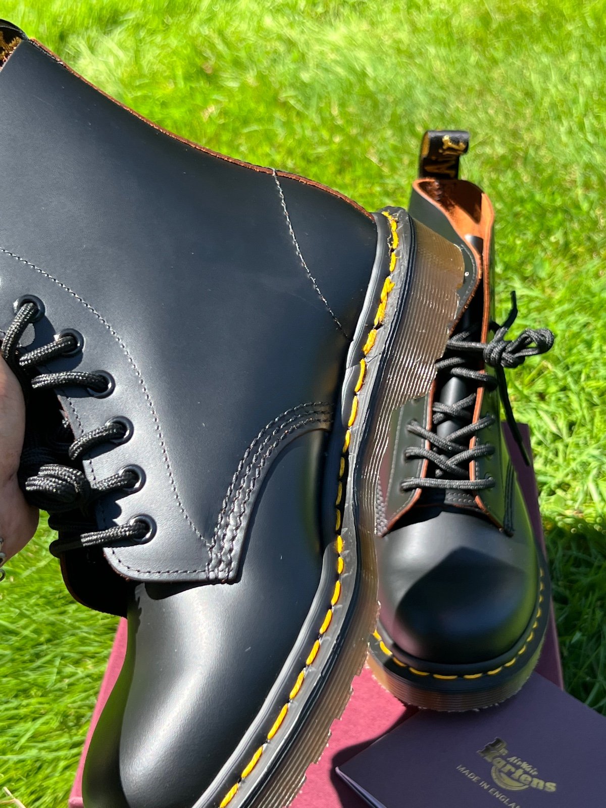 MADE IN ENGLAND DR. MARTENS 1460