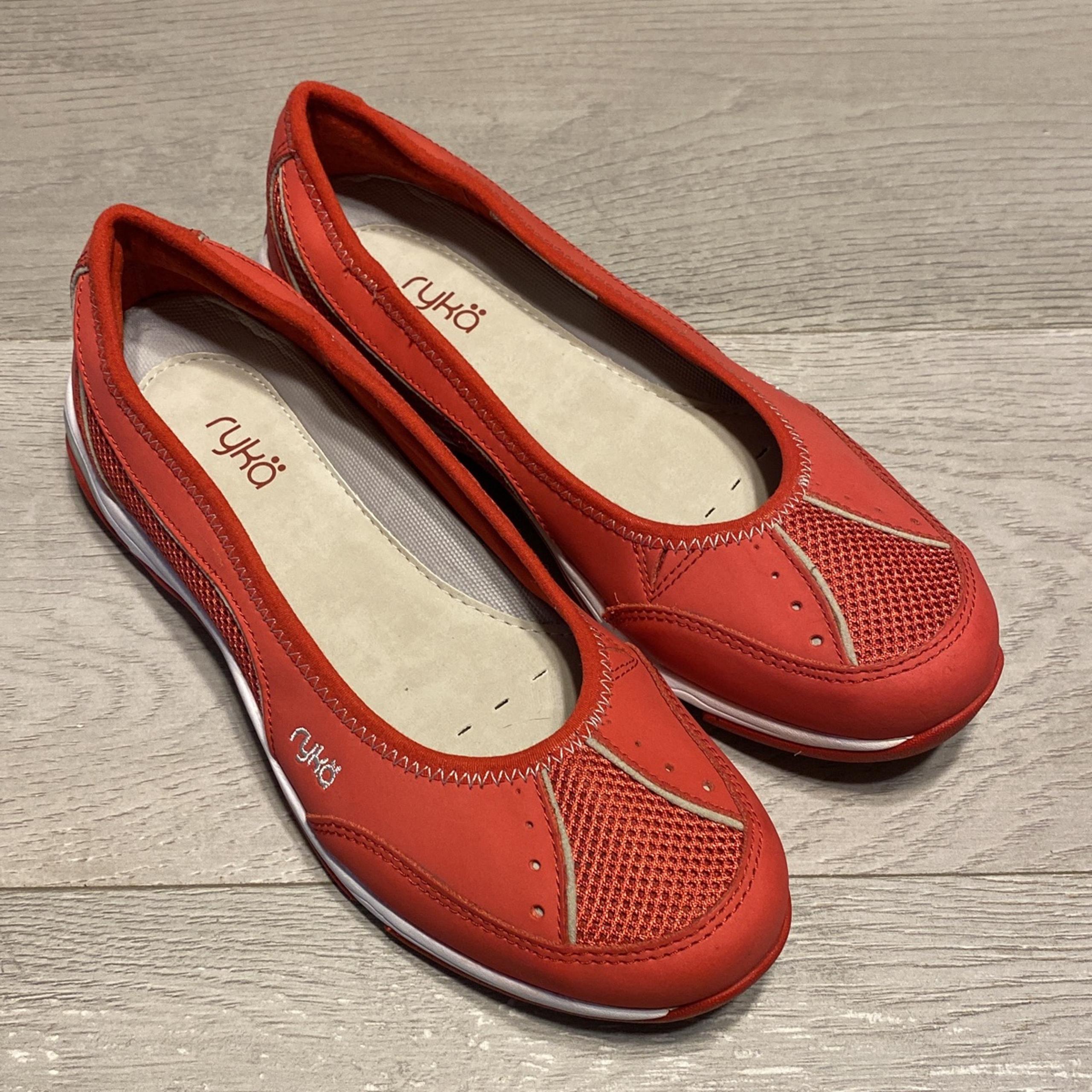 Ryka Tensile Sports Flats - Size 8.5