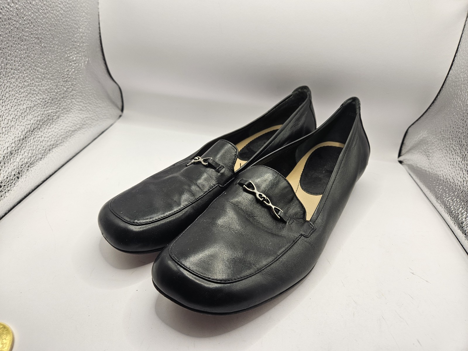Trotters Womens Black Leather Shoes 9.5N Used Condition R3025-001 Made In Brazil