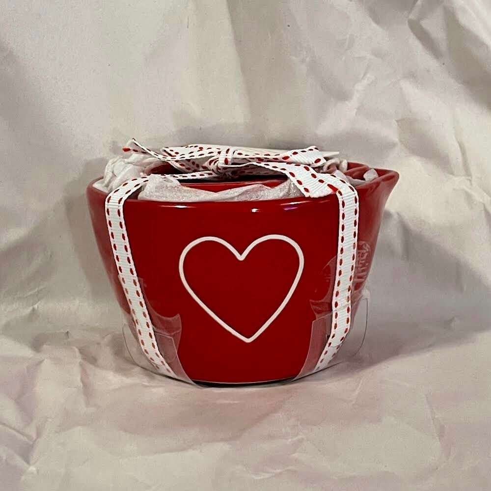 Rae Dunn Heart Measuring Cups