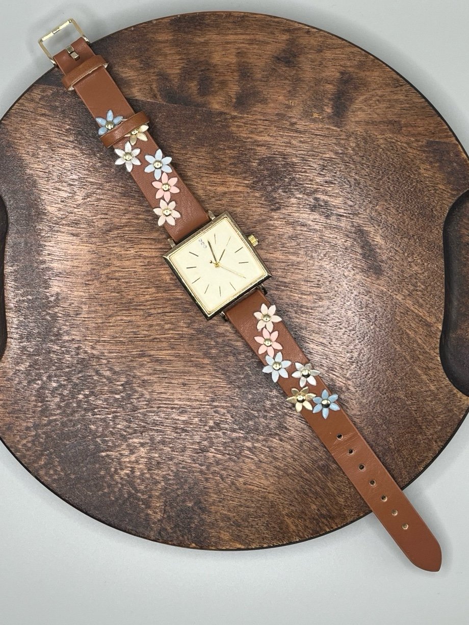 Retro studded floral cottagecore women’s watch