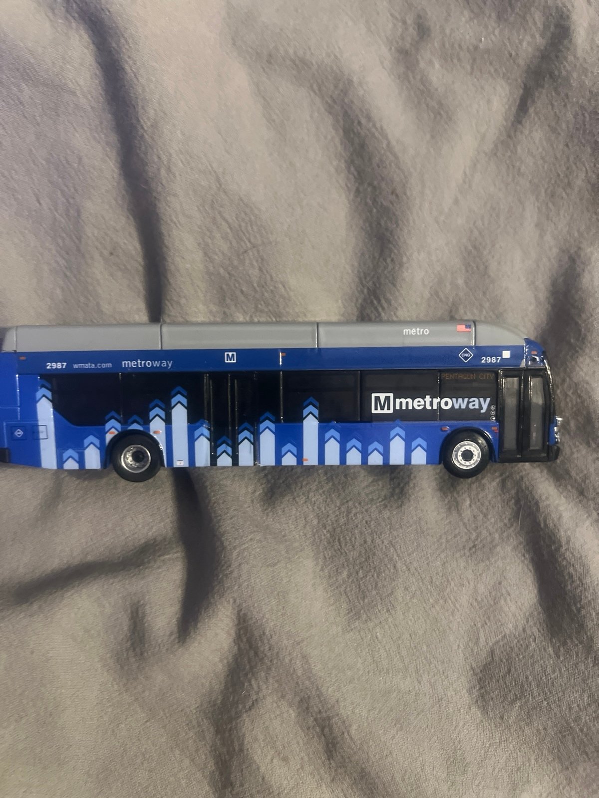 IDD Replicas 1/87 Scale Metroway 2987 Transit Bus New