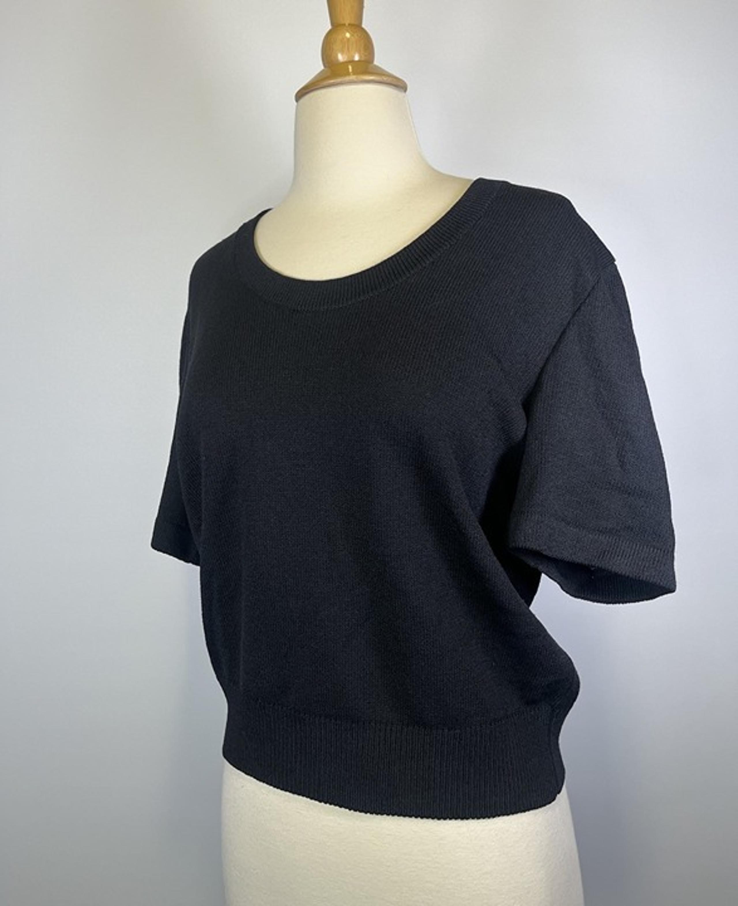 Vintage St. John Basics Santana Knit Sweater Short Sleeve Crew Neck Black Medium