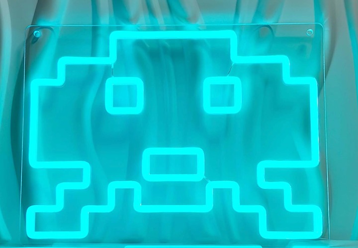 Fun Bright Blue Retro Arcade Alien LED Night Light Game Room Decoration