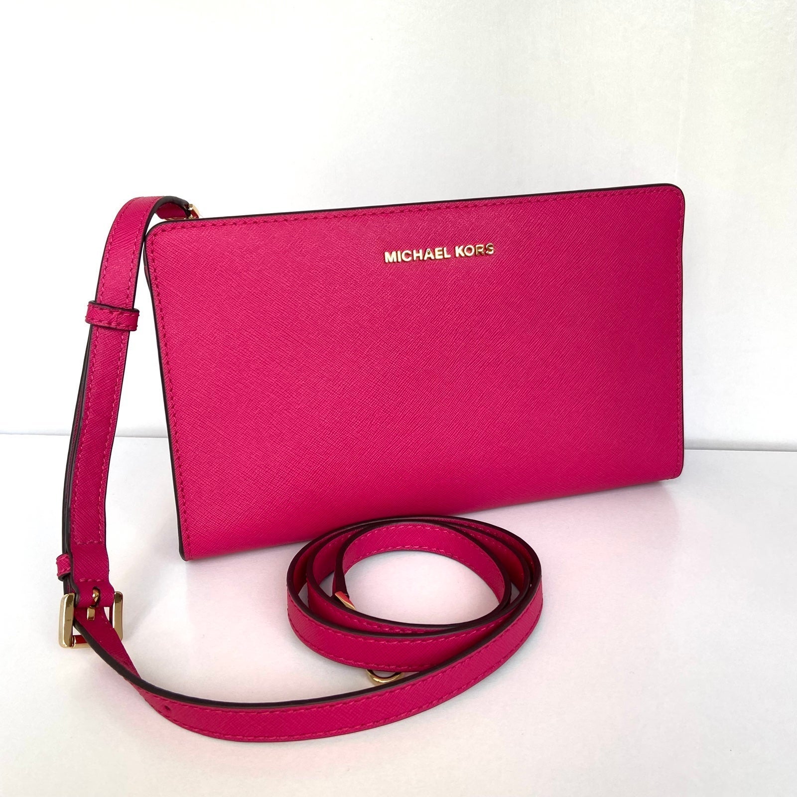 michael kors ultra pink