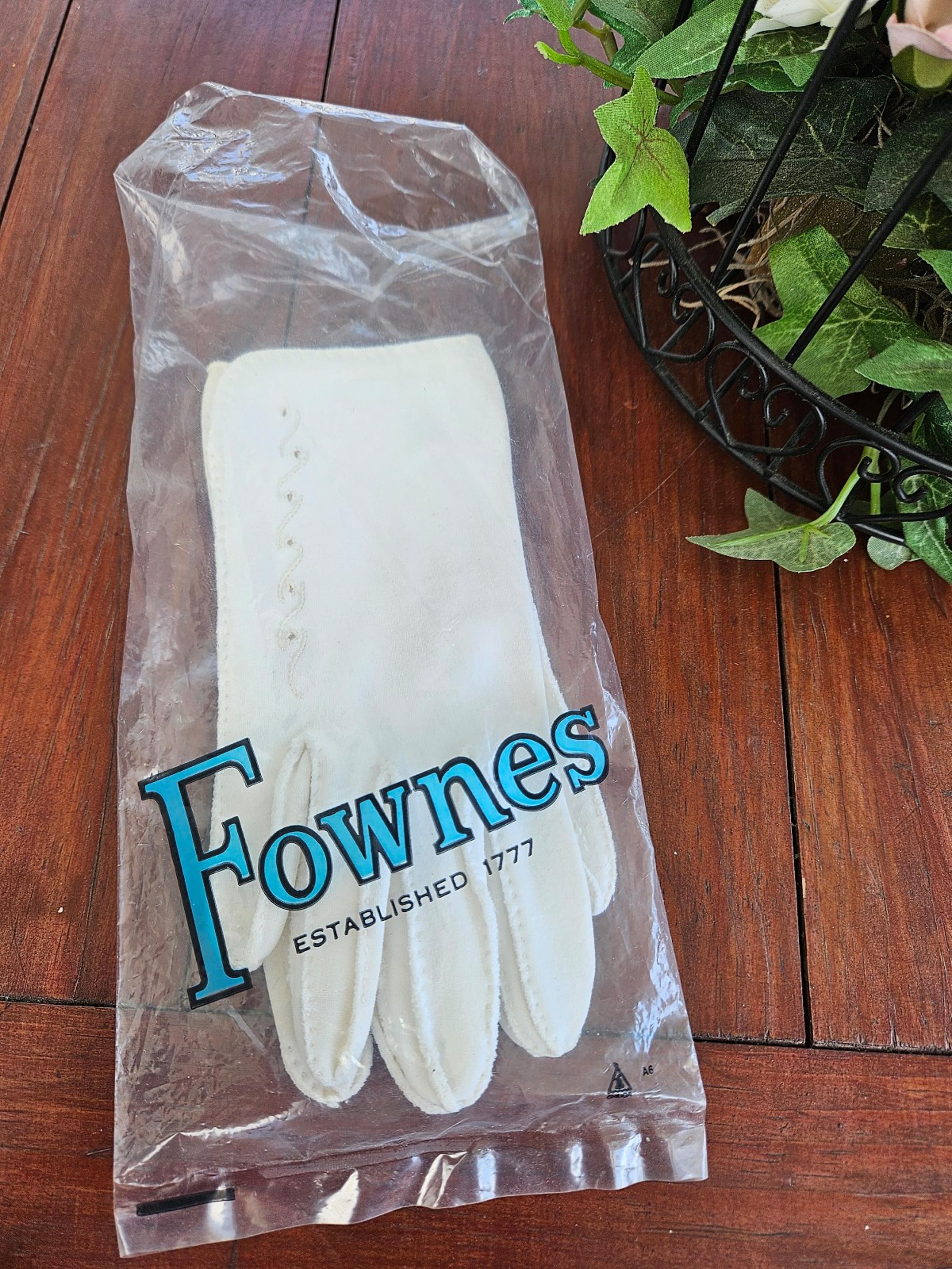Vintage Fownes White Gloves