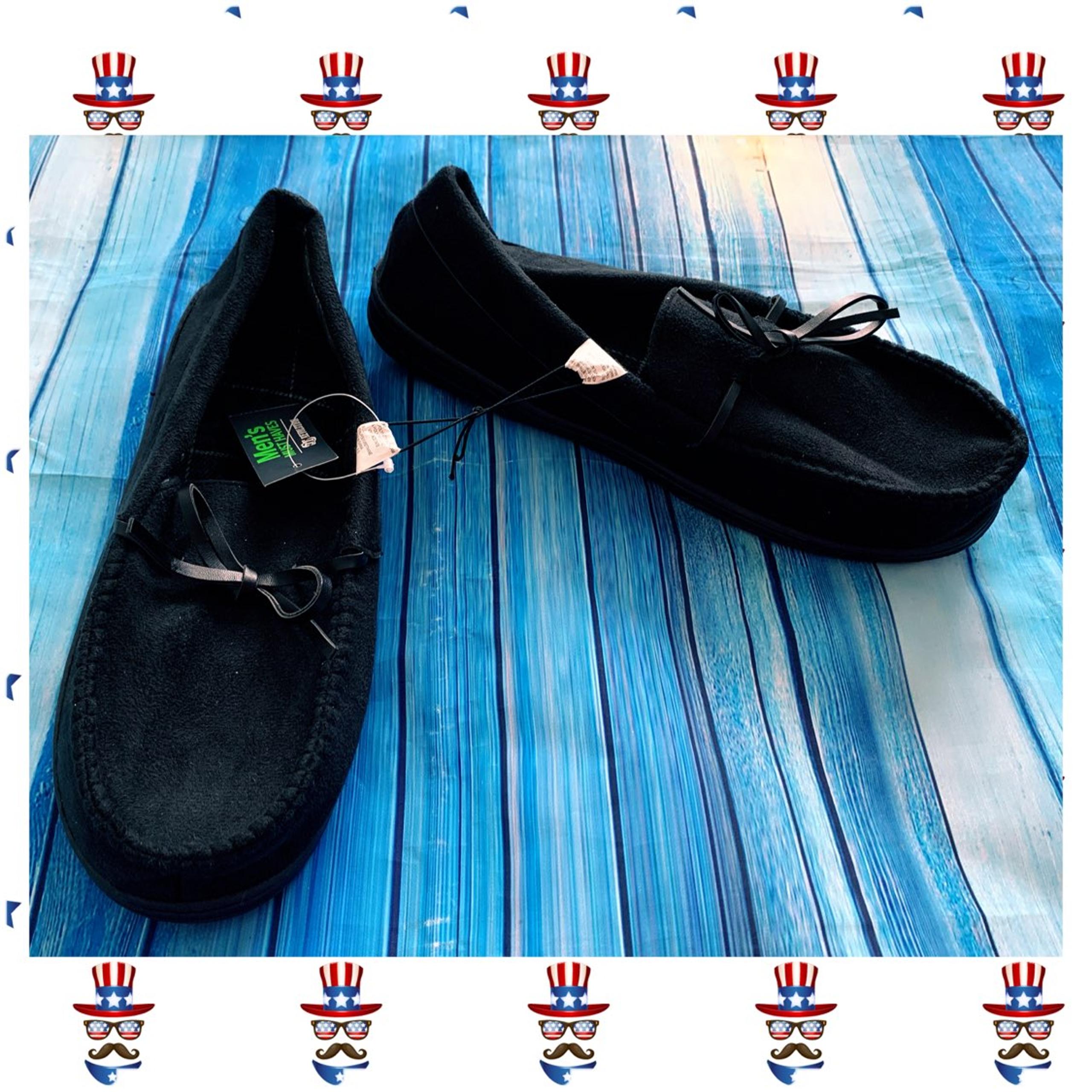 Revolution Moccasin Trapper Black