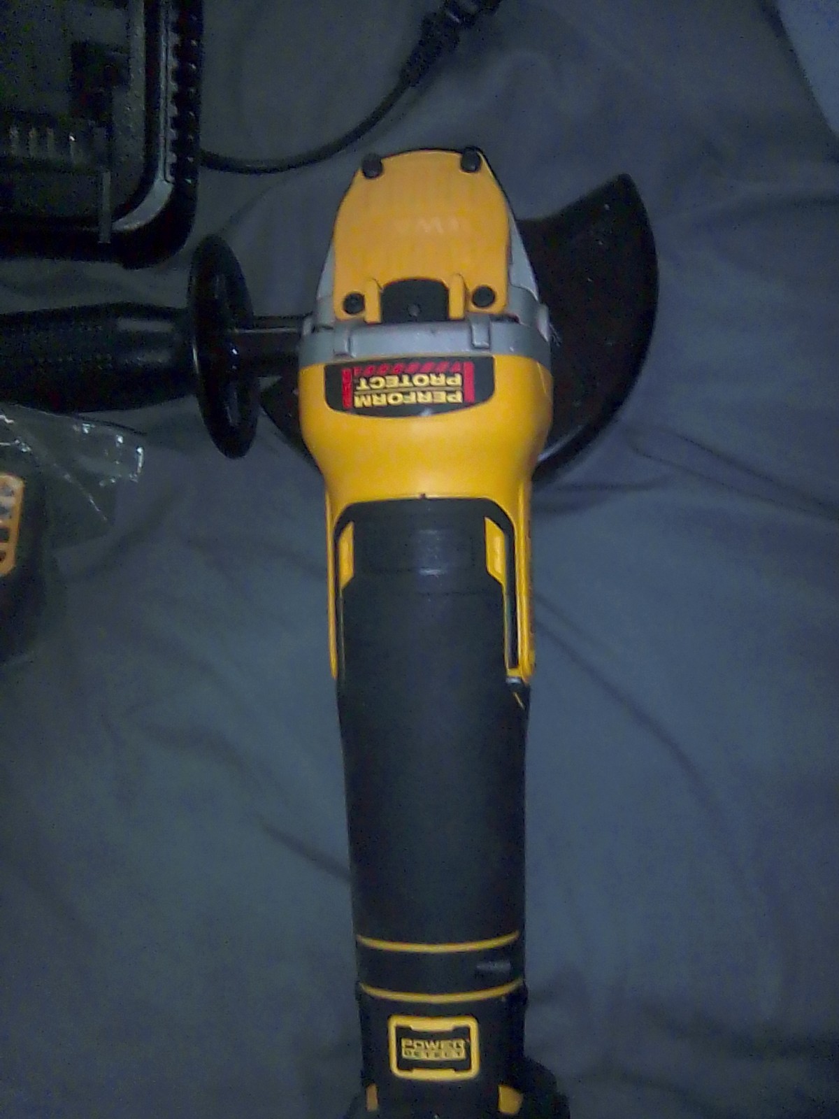 DEWALT XR 20V 4 1/2 ANGLE GRINDER NEW