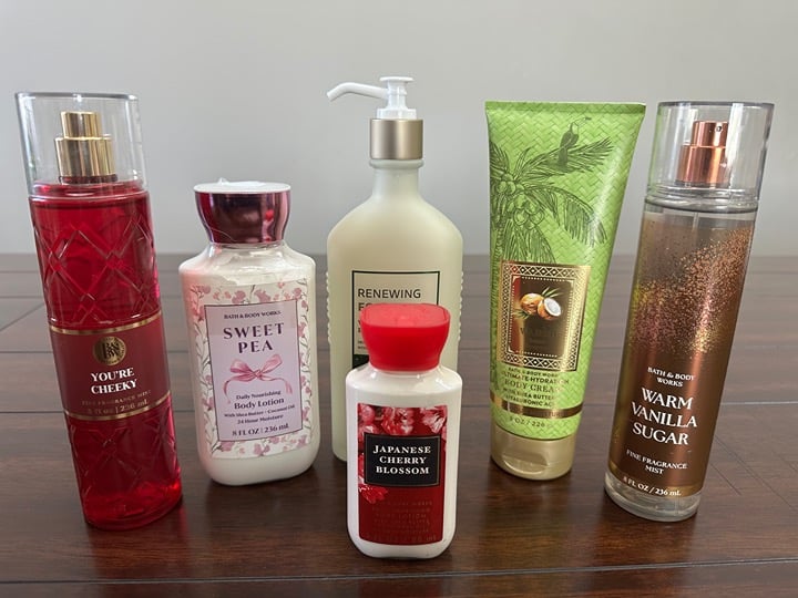 Bath and Body Works lot