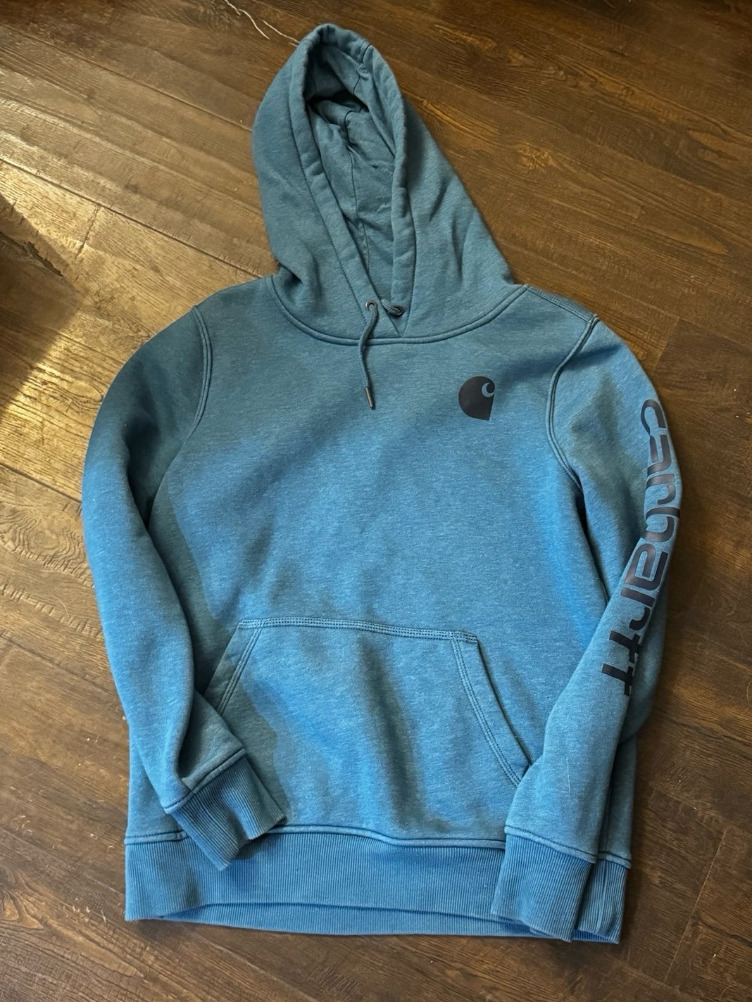 Carhartt women’s hoodie size medium