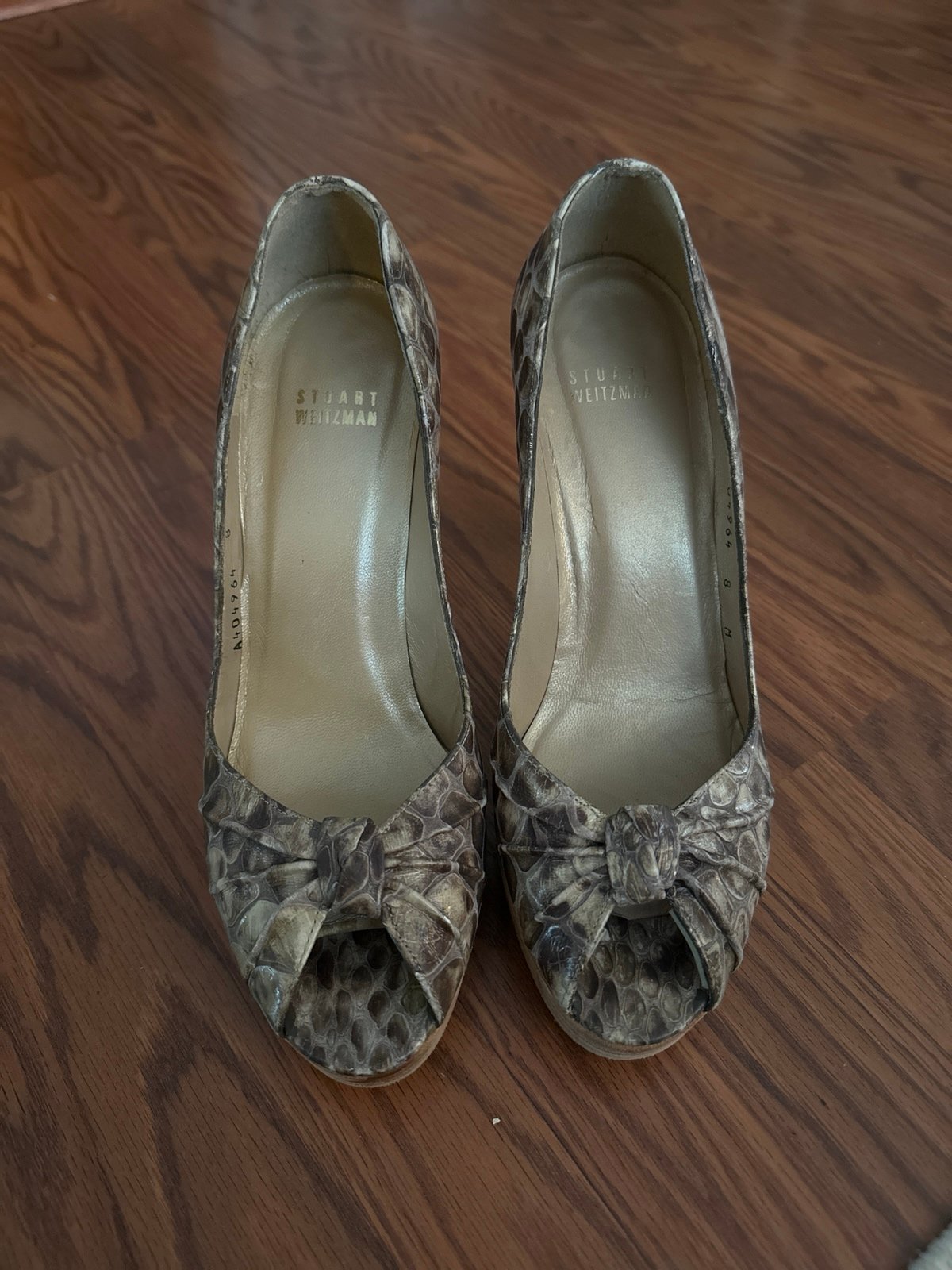women’s stuart weitzman heels