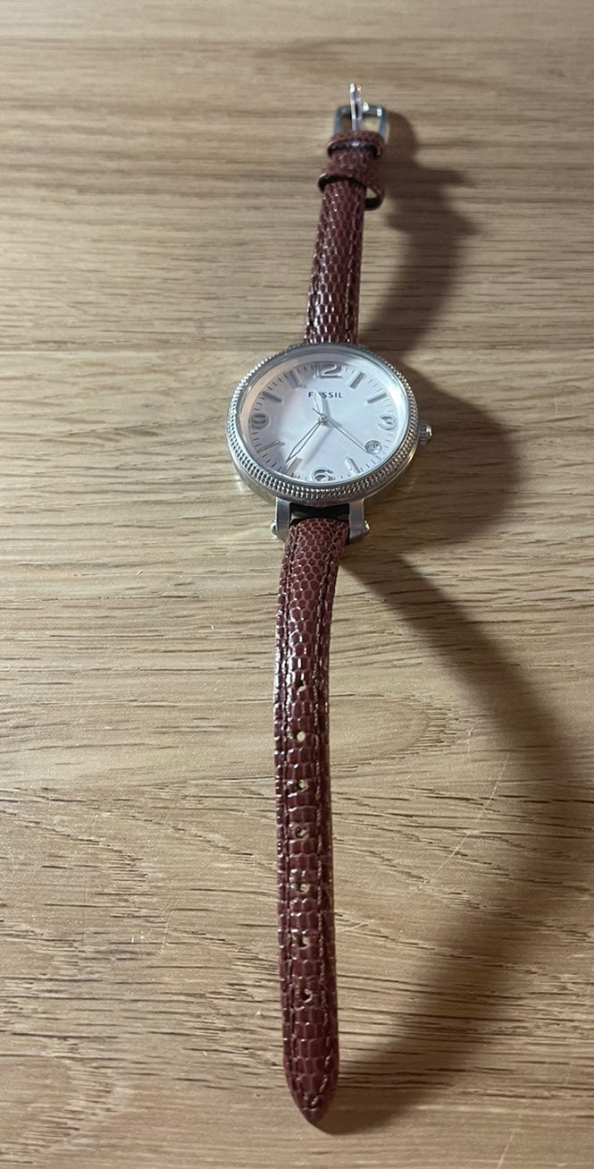 FOSSIL WATCH WOMENS