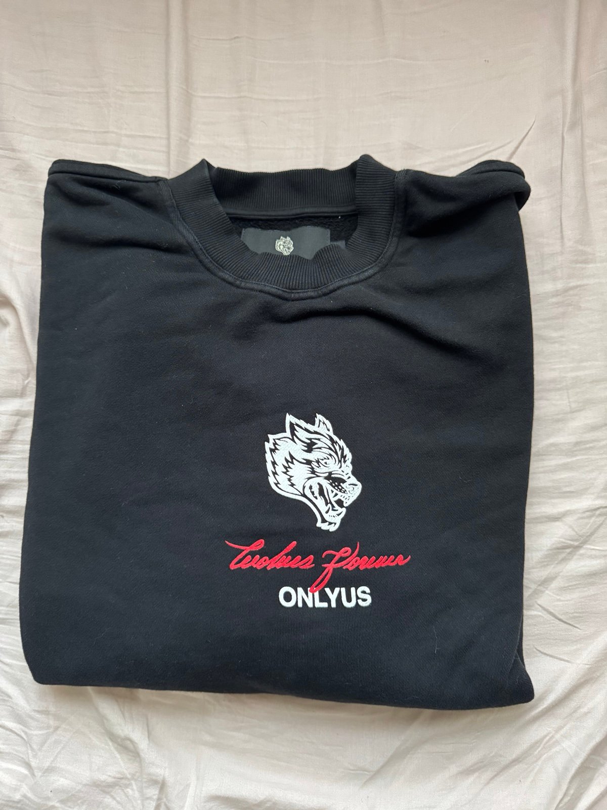 USED HOUSE OF WOLVES LONDON CREWNECK IN BLACK XL