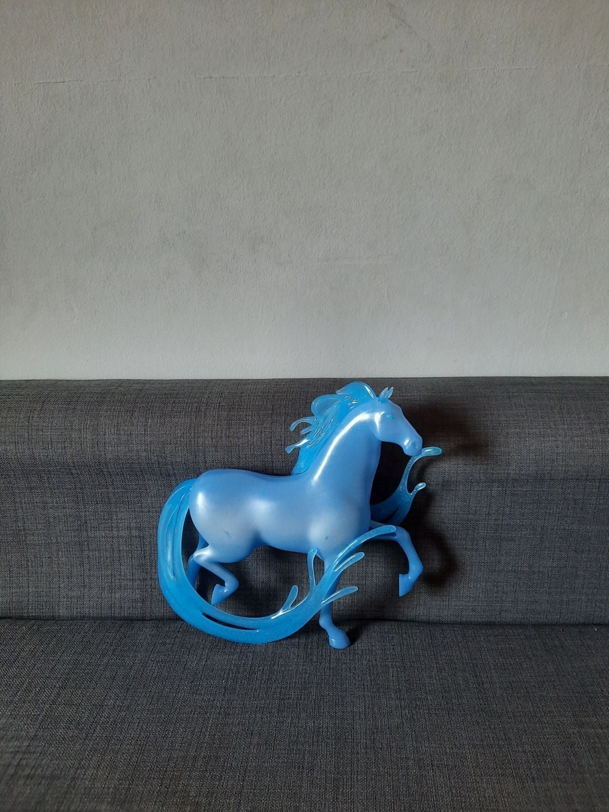 Disney Frozen Horse and Elsa Barbie