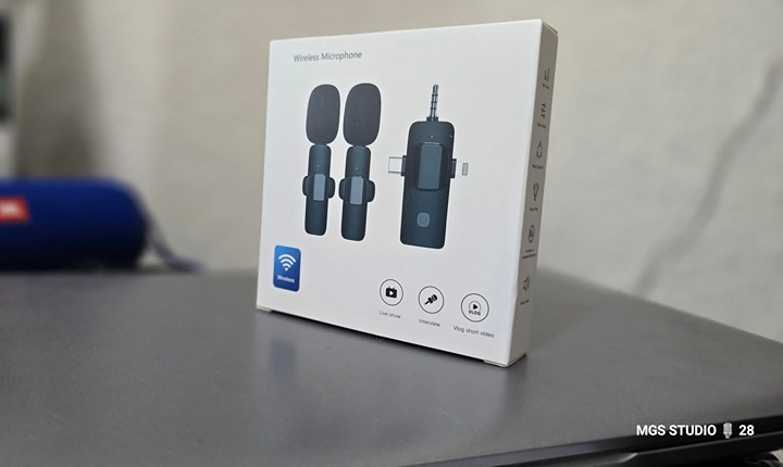 3 in 1 Wireless Lavalier Microphones for iPhone, iPad, Android, Camera.