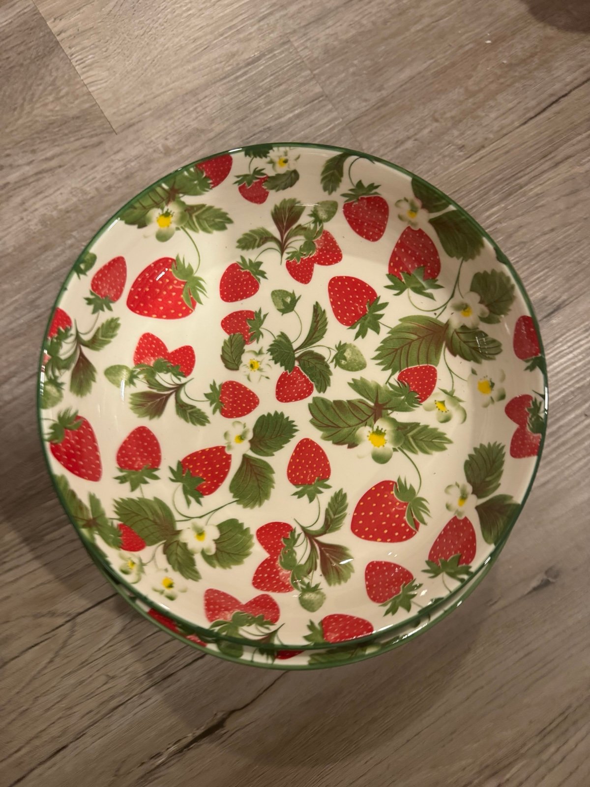 Strawberry bowls set of 4 ceramic new summer