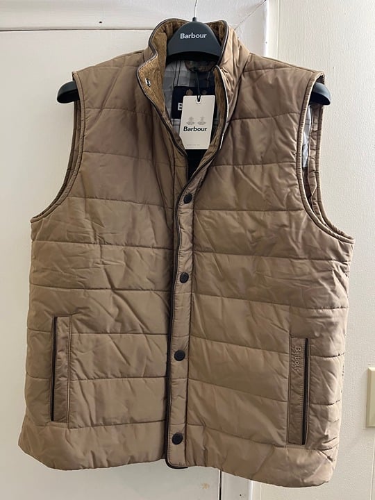 sz M~ BARBOUR FARNHAM Vest MSRP 250 in Melange/Sand Stone Tartan BritishClassic
