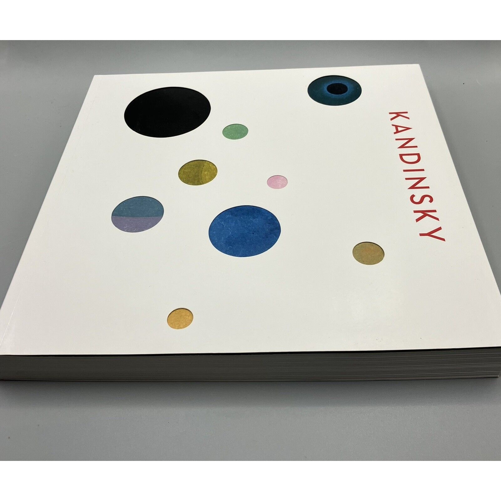Kandinsky: Guggenheim Museum Solomon R. 2009 Illustrated Trade Paperback Book
