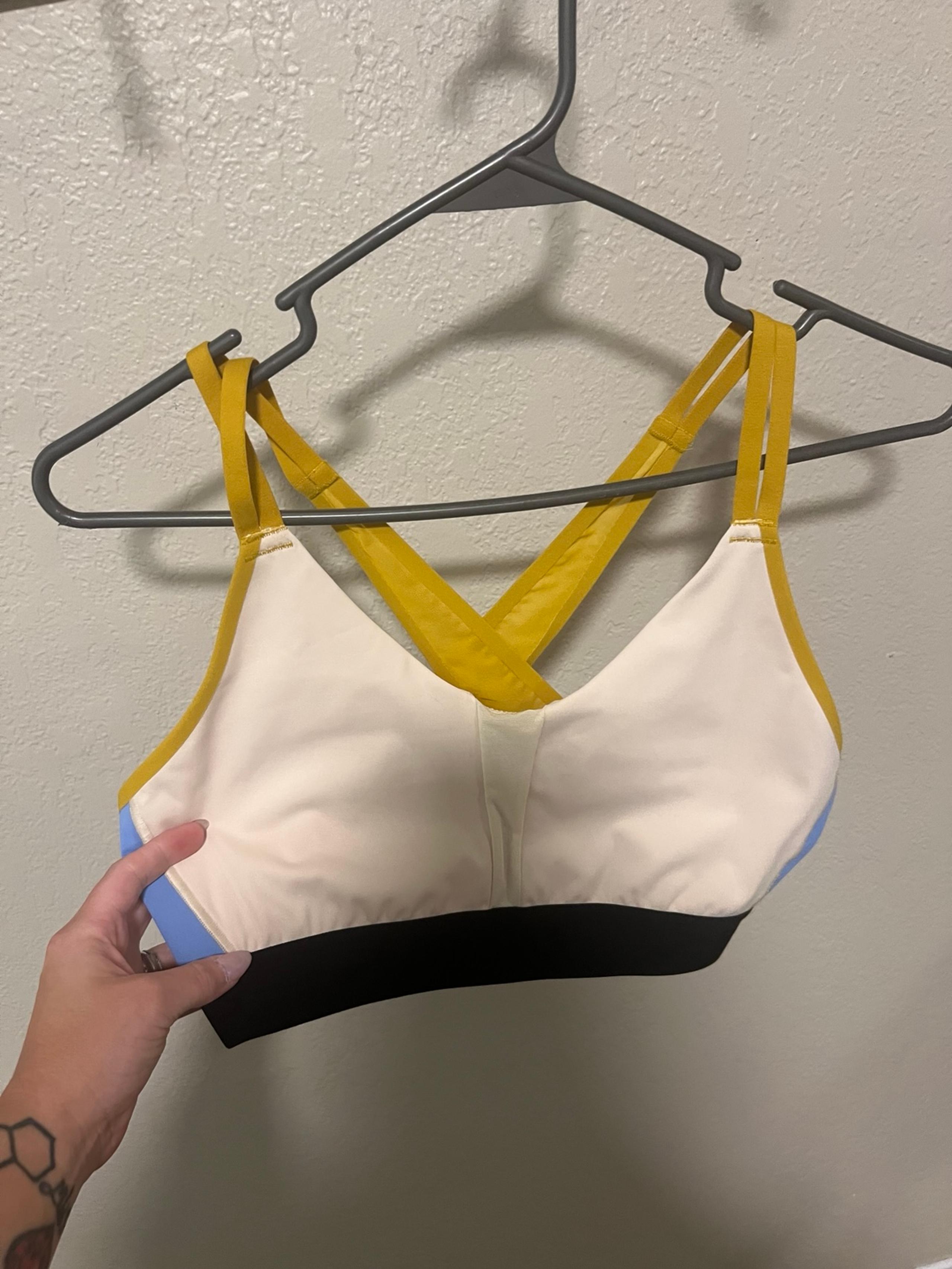 Women’s Brooks Sports Bra