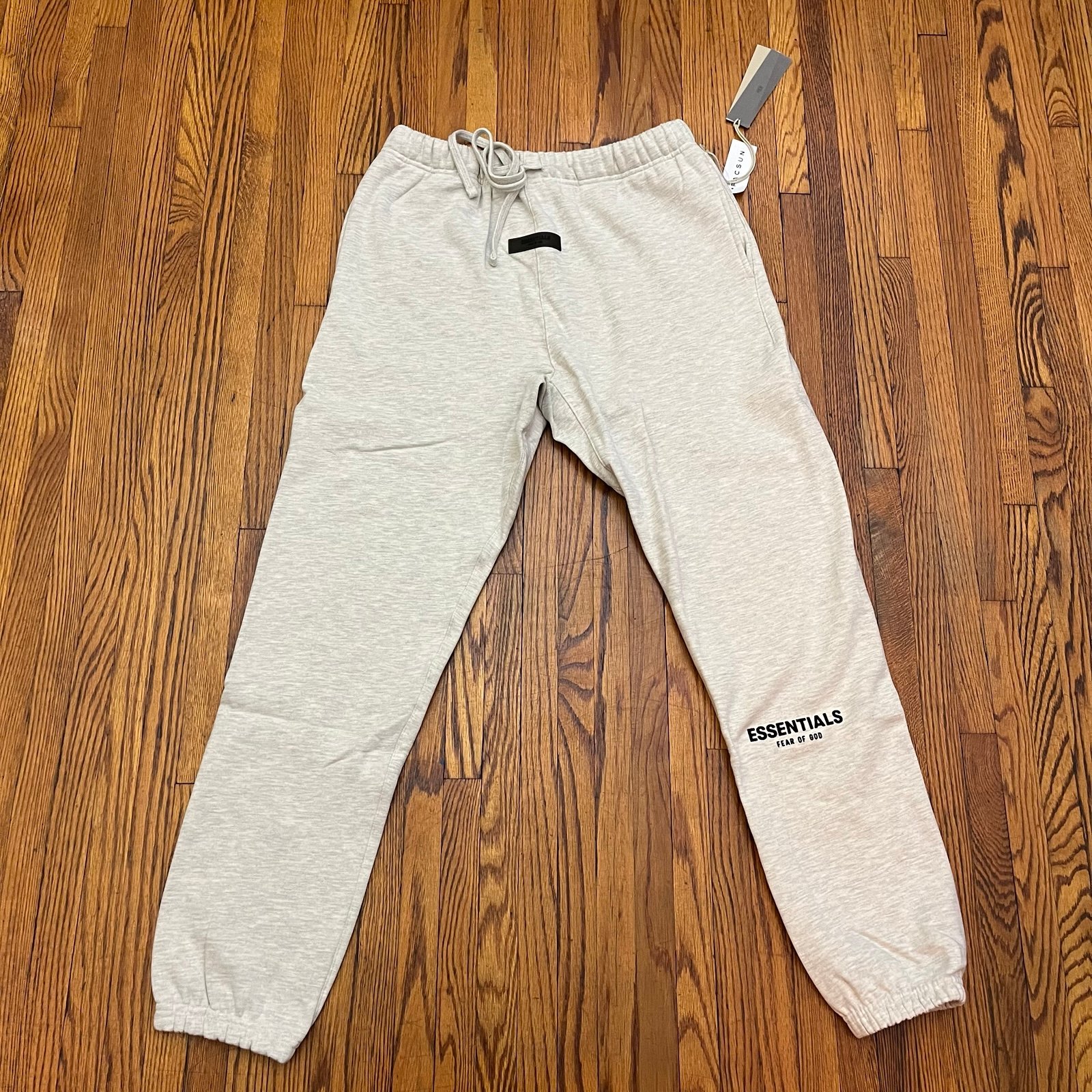 Fear Of God Essentials ss22 Light Oatmeal Cuffed Sweatpants XXL
