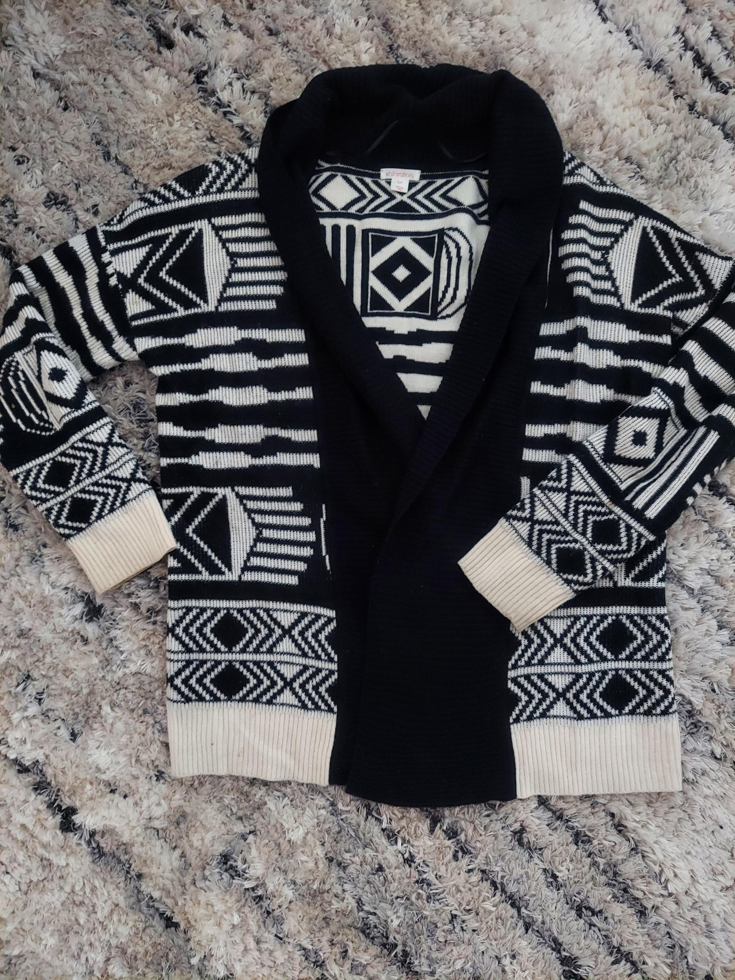 Women's Xhilaration Cardigan Sweater Aztec Tribal size Small