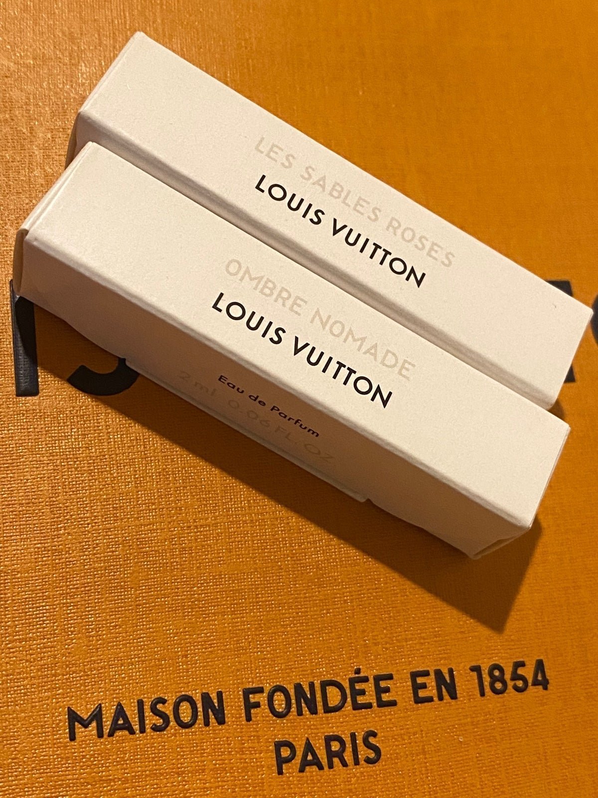 2 Louis Vuitton perfume samples 2ml each