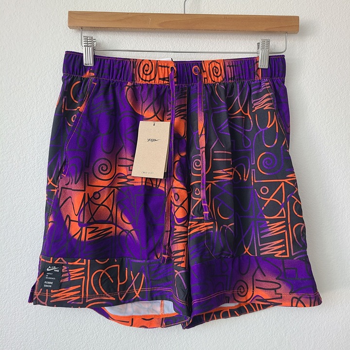 Nike Yoga Gym A.I.R. Robbie Simon Woven Shorts DM5936-817 Size M Purple