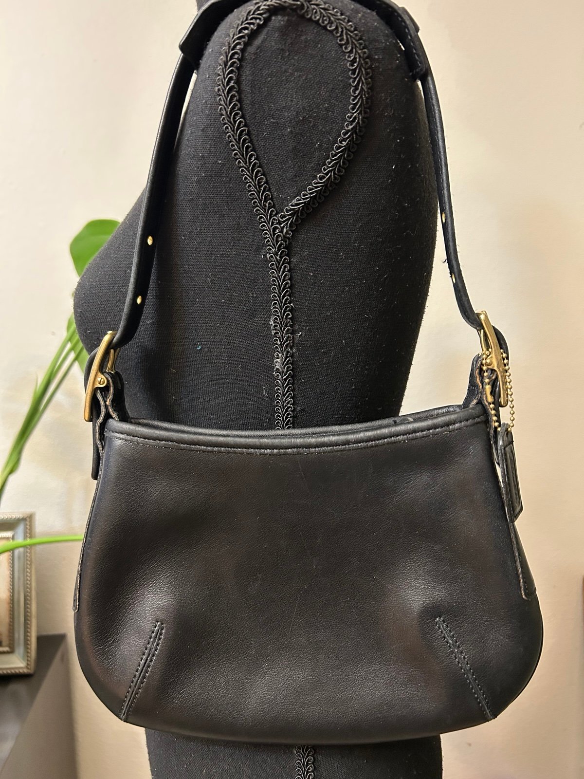 Vintage COACH 90’s / Y2K Legacy Hobo Black Leather Style Shoulder Bag 9211