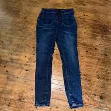 Judy Blue skinny boutique stretchy multi button 7/28 jeans