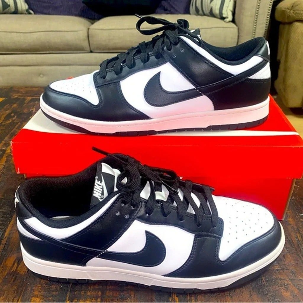 Nike panda dunk lows size 10.5 women or 9 men