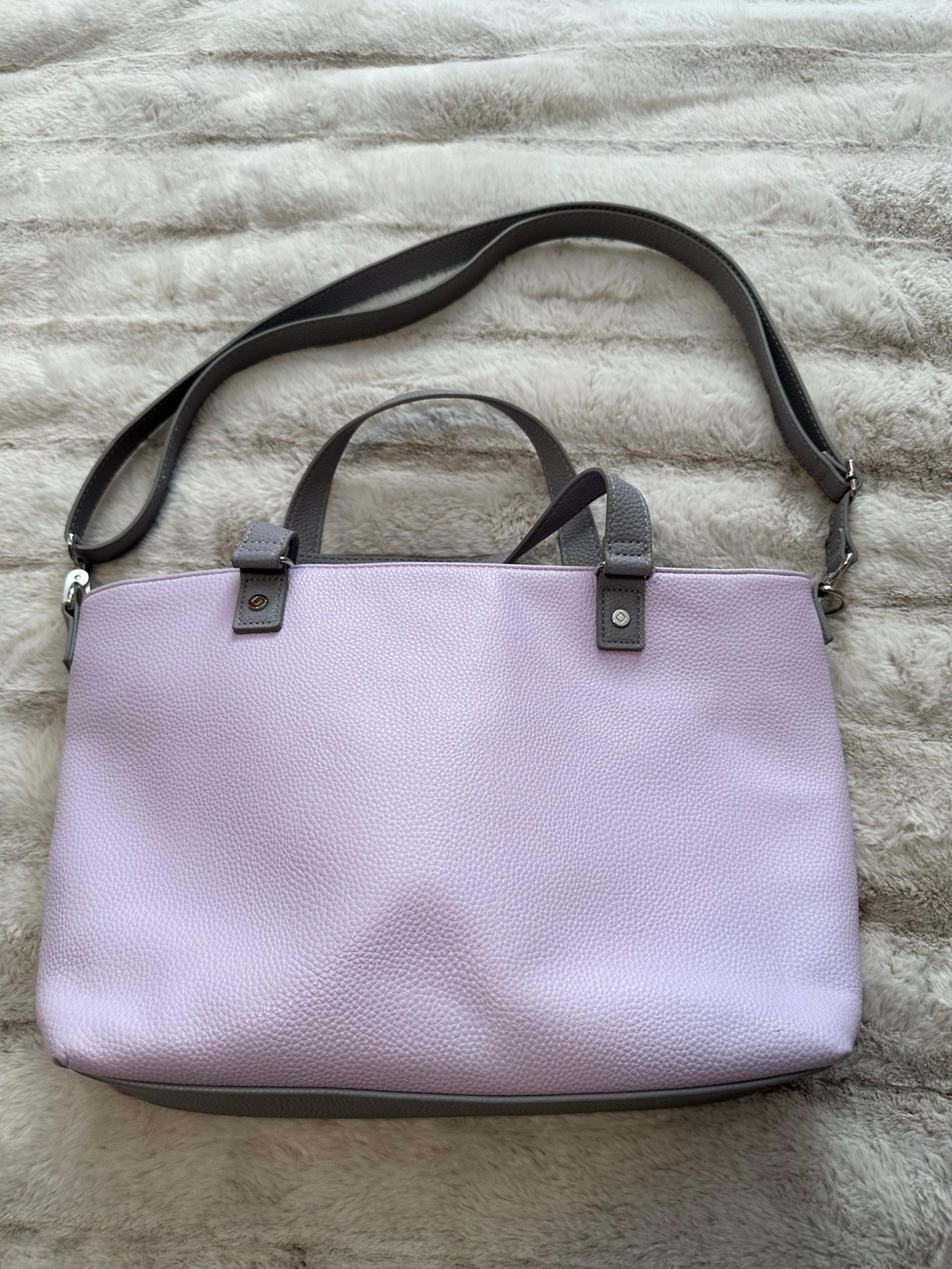 Thirty one purple leather purse