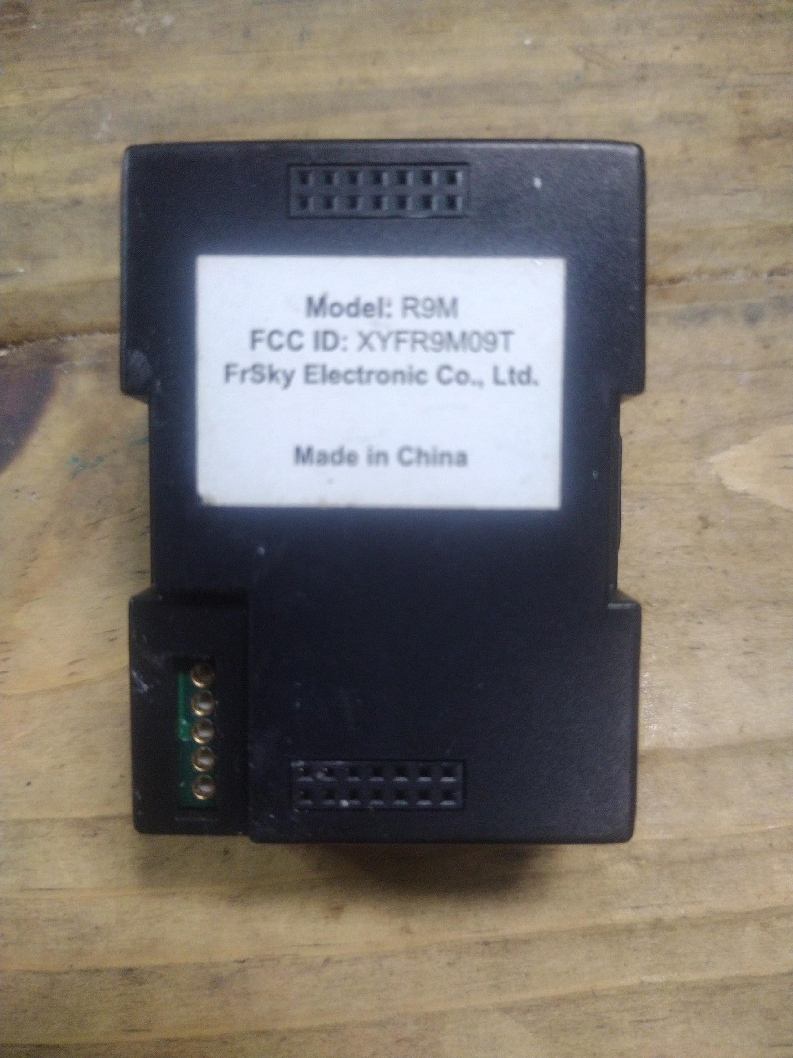 FrSky R9M
