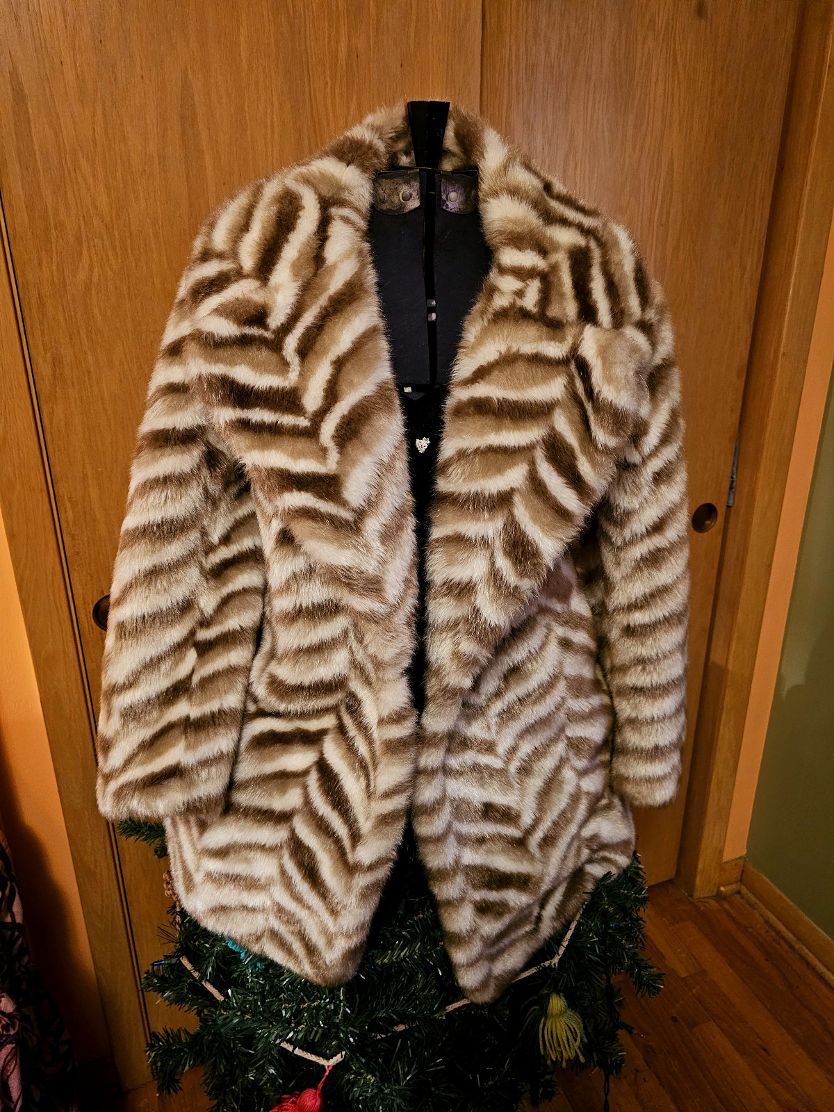 Vintage Striped Fur Coat Aristocrat L