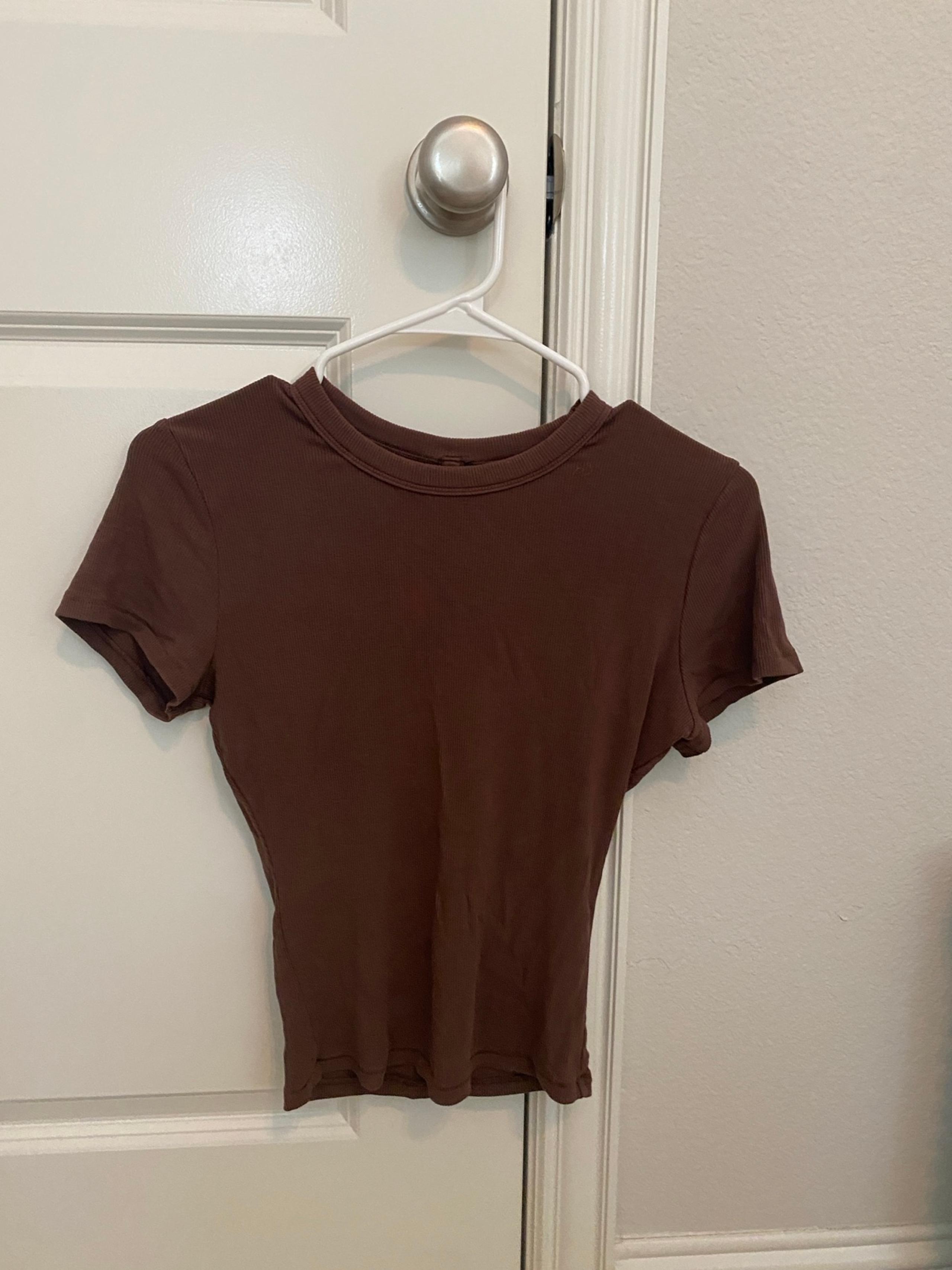 Skims women t-shirt chocolate color size L