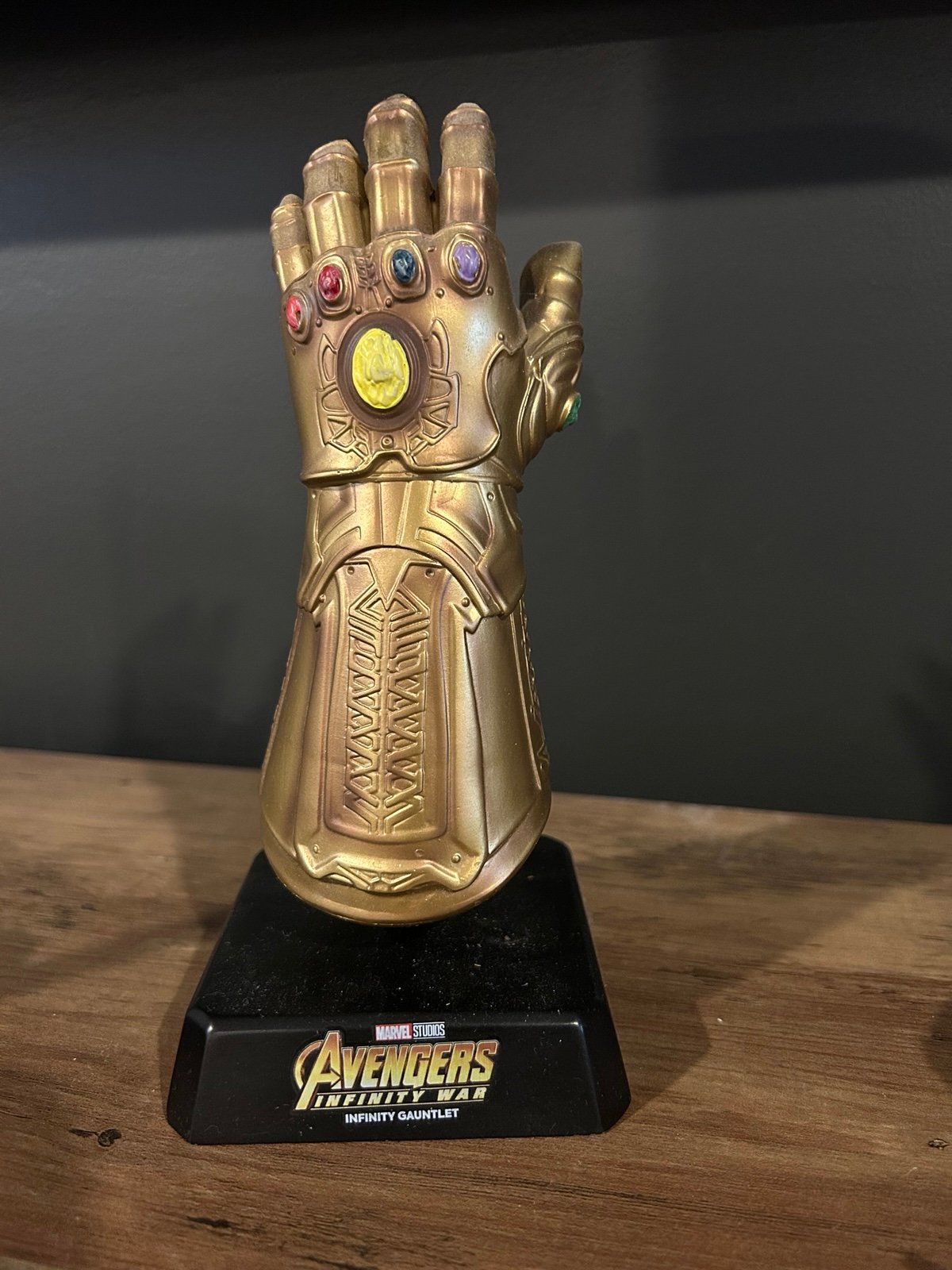Marvel. Thanos Gauntlet